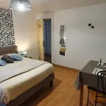 D'hotes Le Saut De La Truite Bed & Breakfast