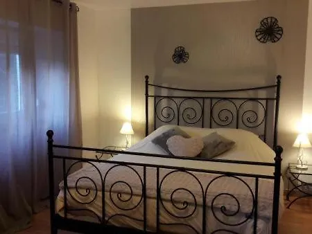 D'hotes Le Saut De La Truite Nocleg ze śniadaniem 3*